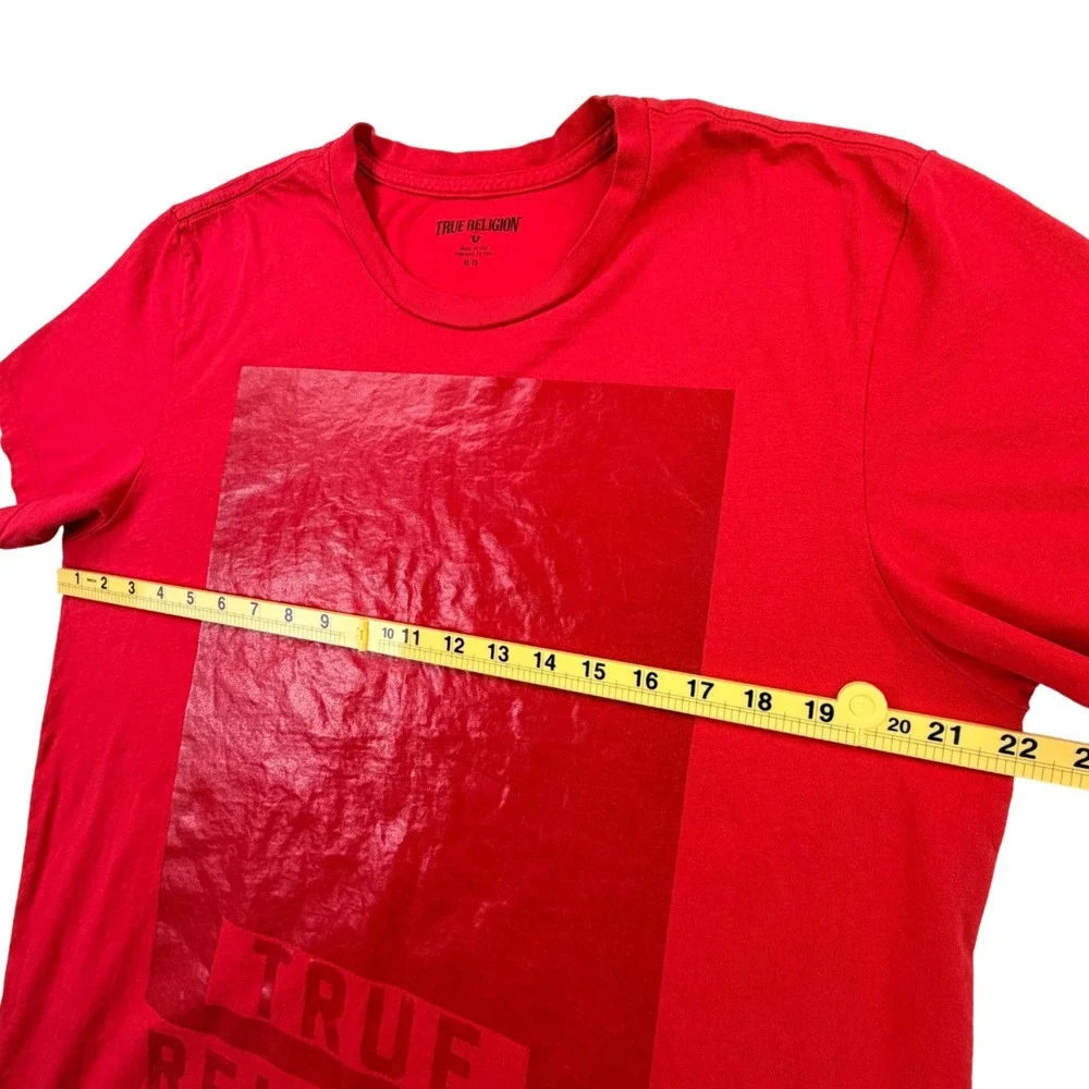 True Religion Graphic T-Shirt Mens XL Red 100% Cotton Made in USA Tonal Logo
